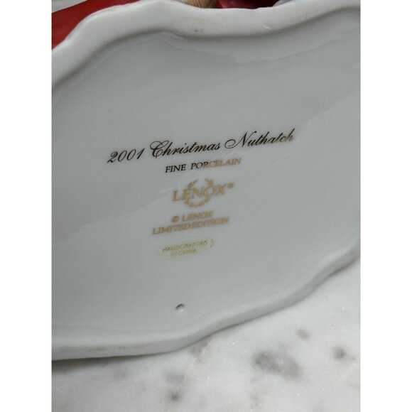 Vintage Lenox Nuthatch Christmas Garden Birds Series Figurine Holiday Collectibl - Picture 4 of 7